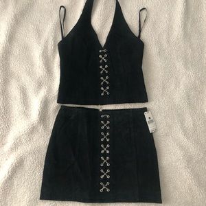 Wilson’s skirt and top set